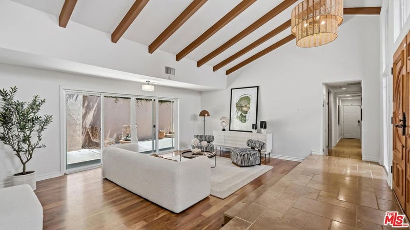 3160 Sepulveda Boulevard