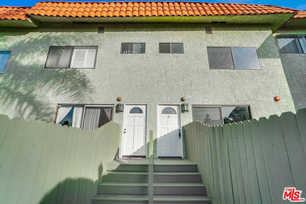 1832 Rockefeller Lane 9