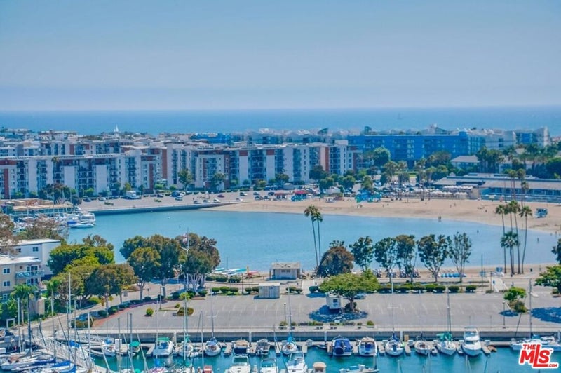 4314 Marina City PH17