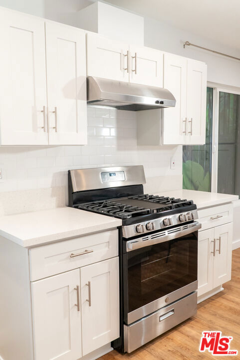 127 S St Andrews Place