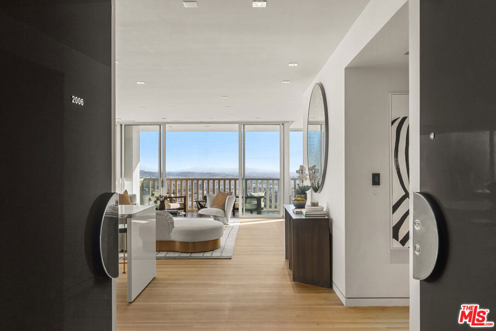 9255 Doheny Road 2006