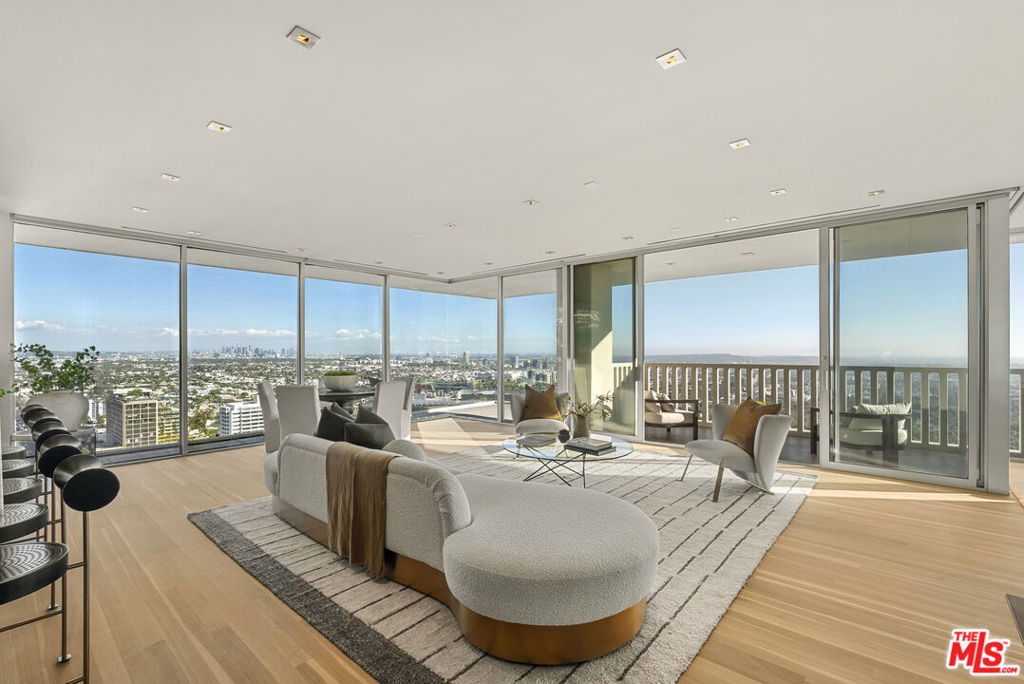 9255 Doheny Road 2006