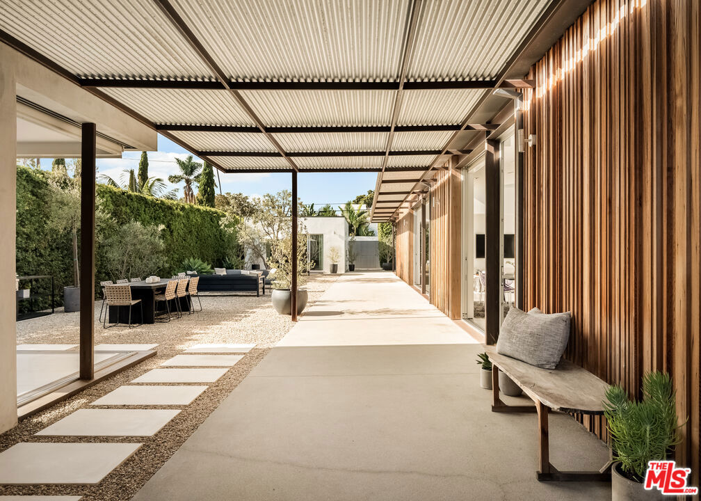 1347 Palms Boulevard