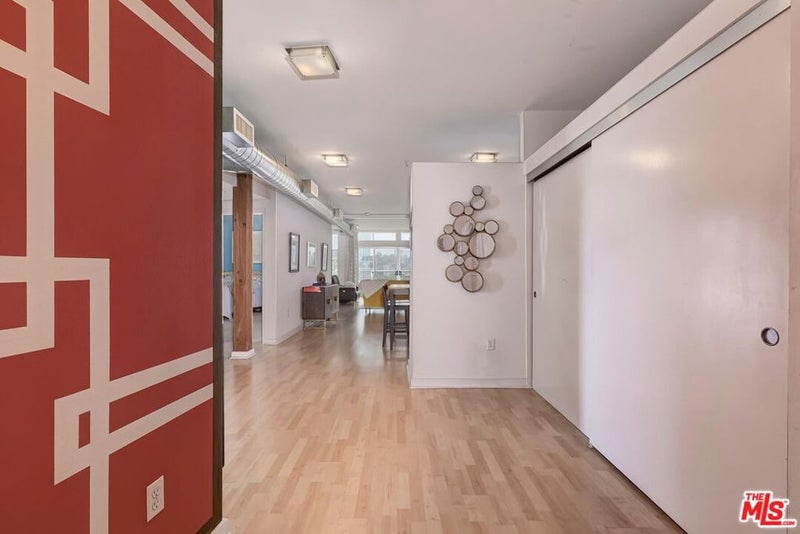 4215 Glencoe Avenue 317