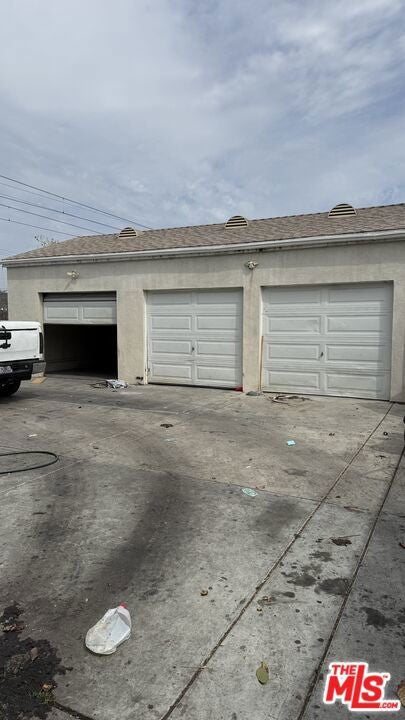1703 E 67th Street