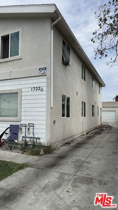 1703 E 67th Street