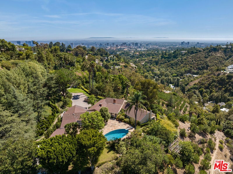 1031 Bel Air Court