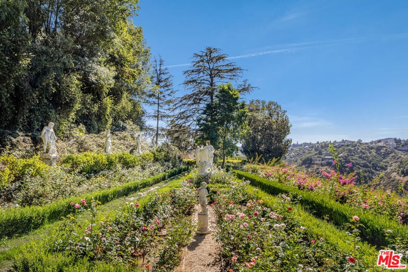 1031 Bel Air Court