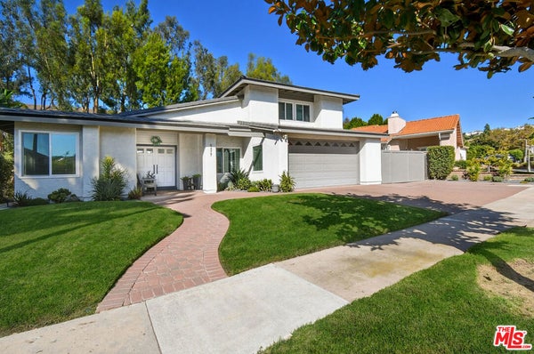 5477 MARICOPA DR, SIMI VALLEY, CA 93063 - Image e5543d32cef343a3cdb85b8e4bc64533/3763446322
