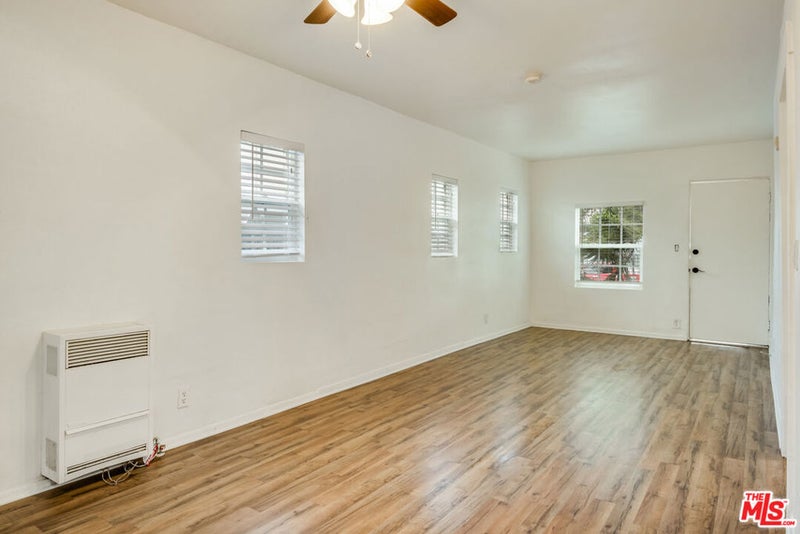 1742 W 36th Street
