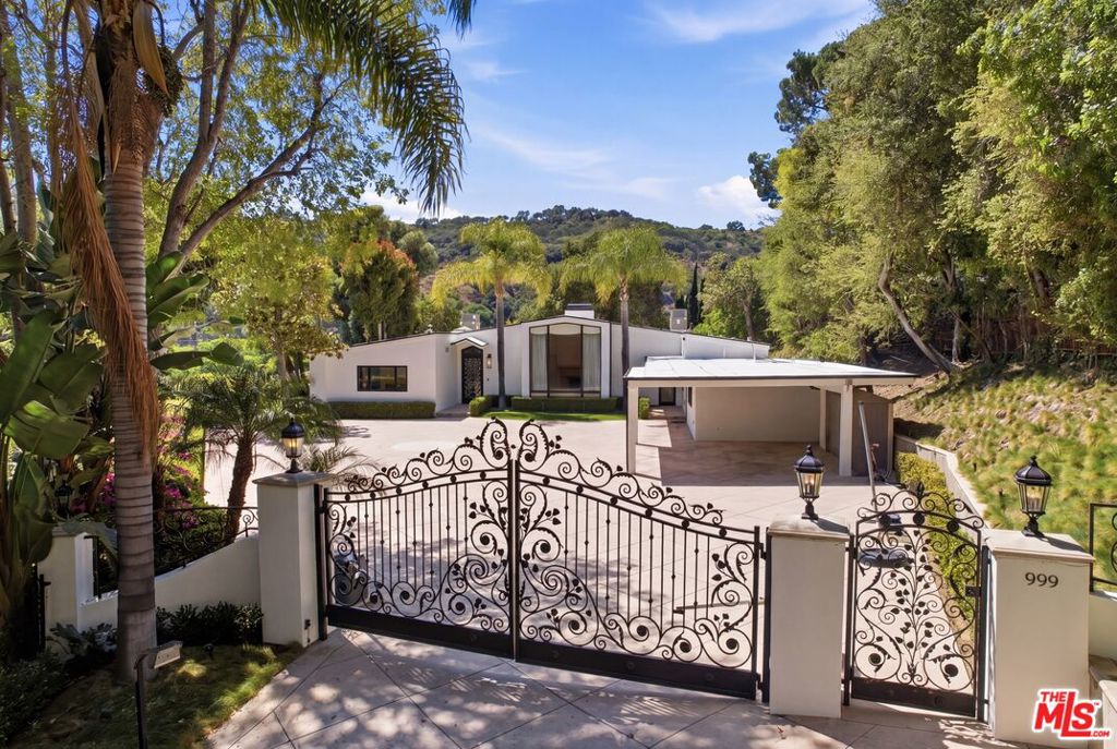 999 Casiano Road