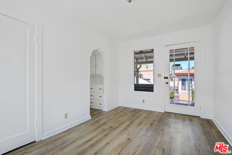 3034 Fairmount Street