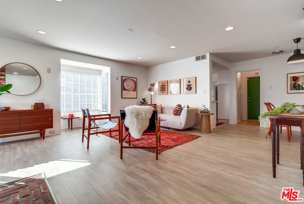 105 S Mayflower Avenue G