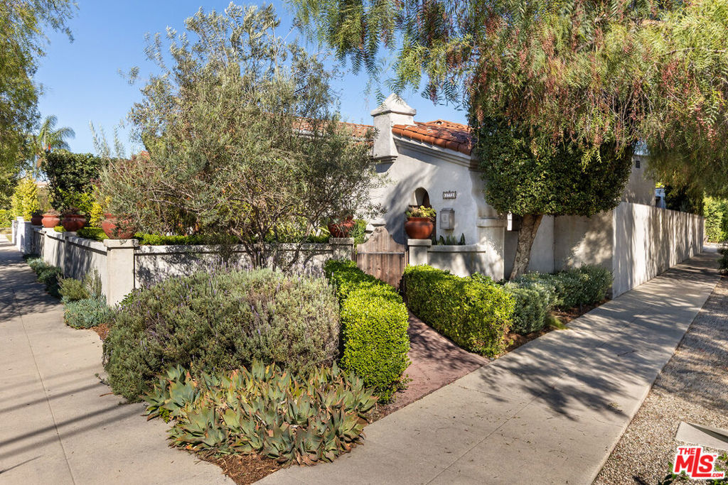 1772 S Ogden Drive
