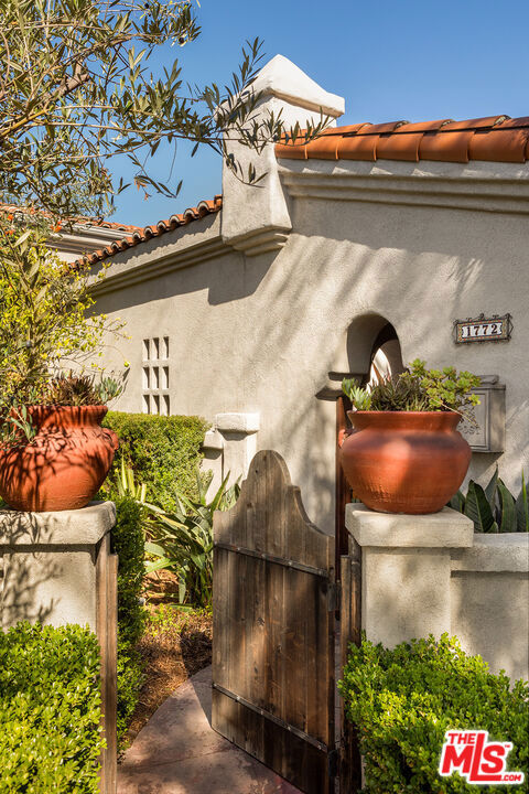 1772 S Ogden Drive