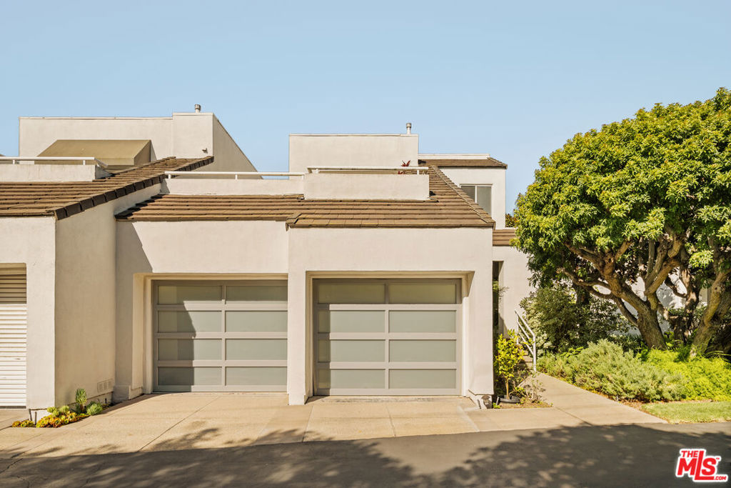 610 Harbor Street 1