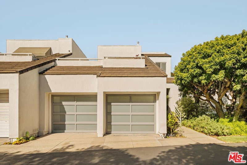 610 Harbor Street 1