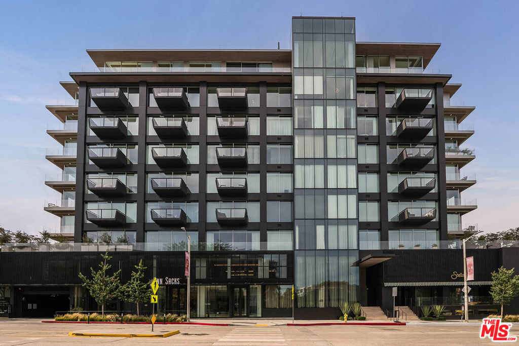 8899 Beverly Boulevard 5E