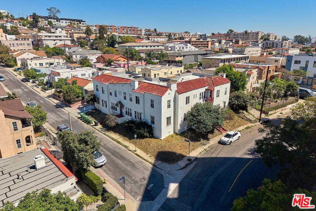 837 White Knoll Drive