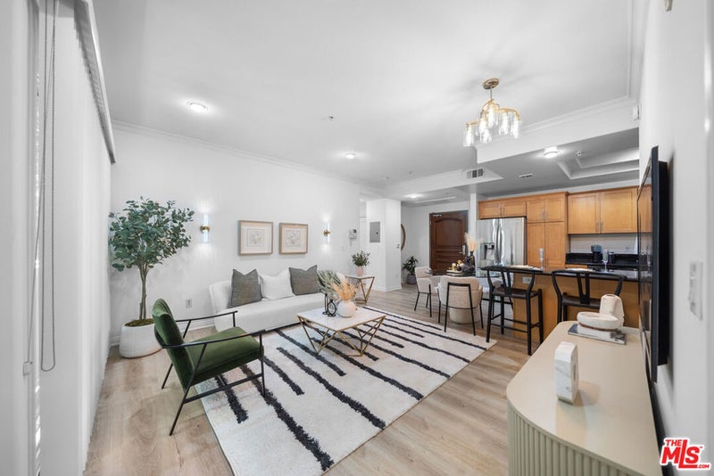 1128 S Serrano Avenue 104