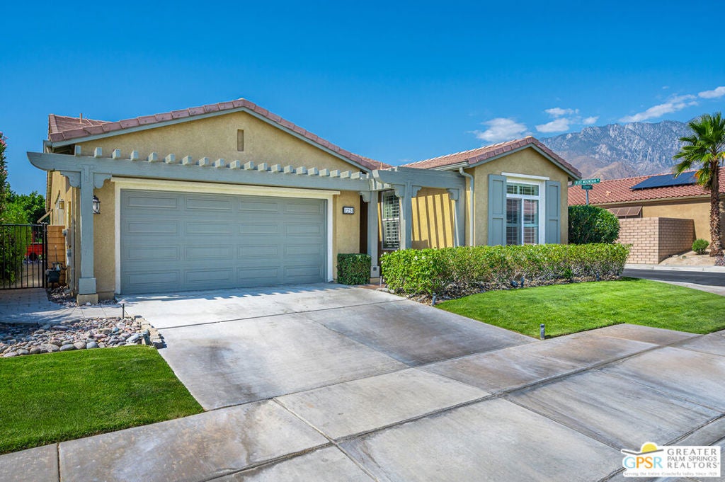 1251 Solana Trail