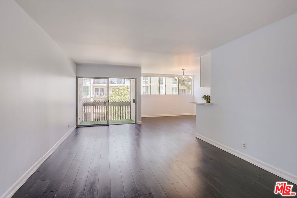 5950 Canterbury Drive C210