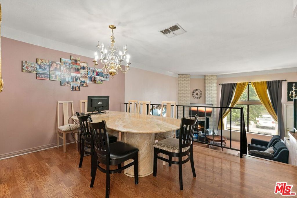 20224 Sherman Way 26