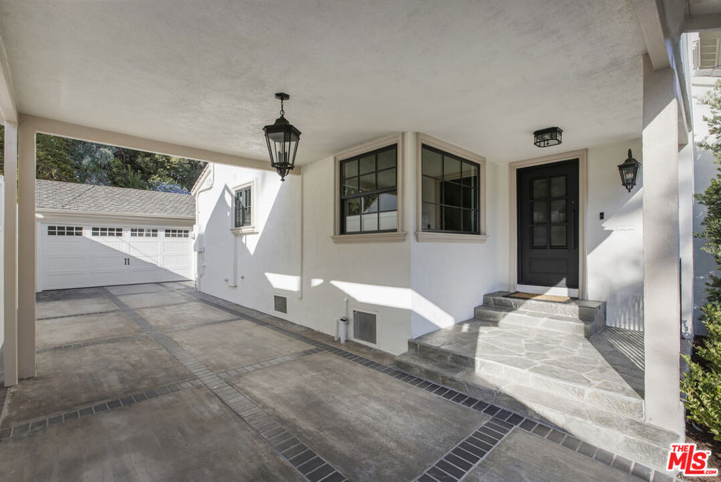 1691 Hill Drive