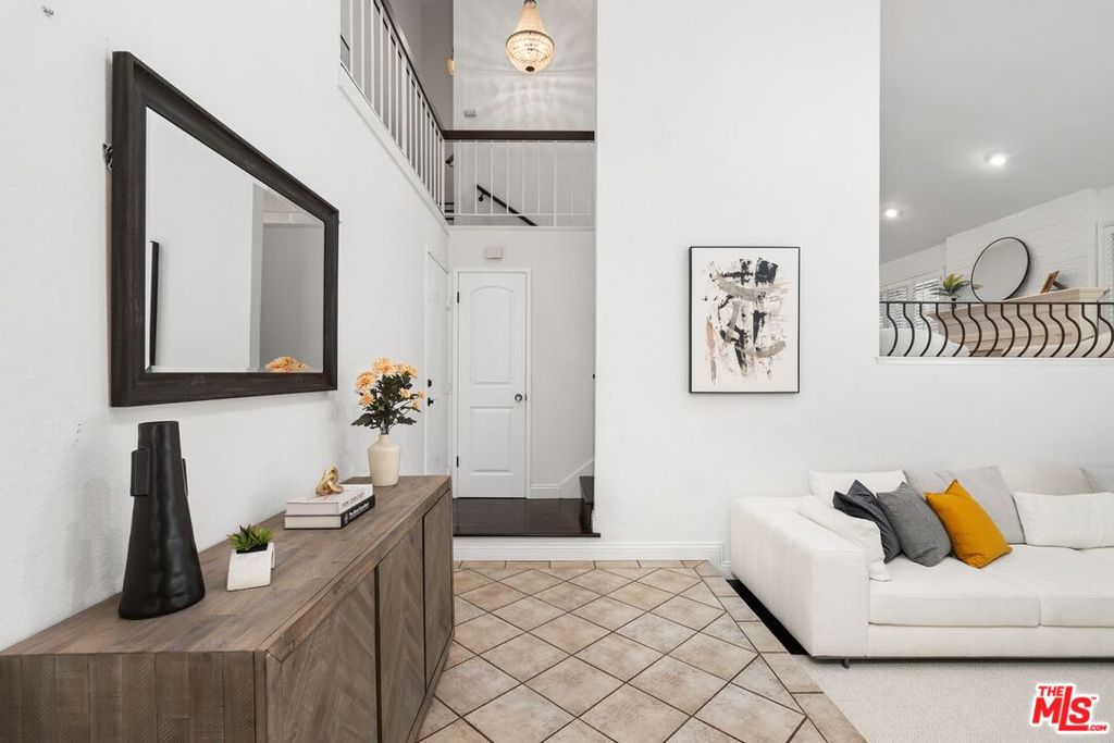 Properties 4 2880 Woodwardia Drive