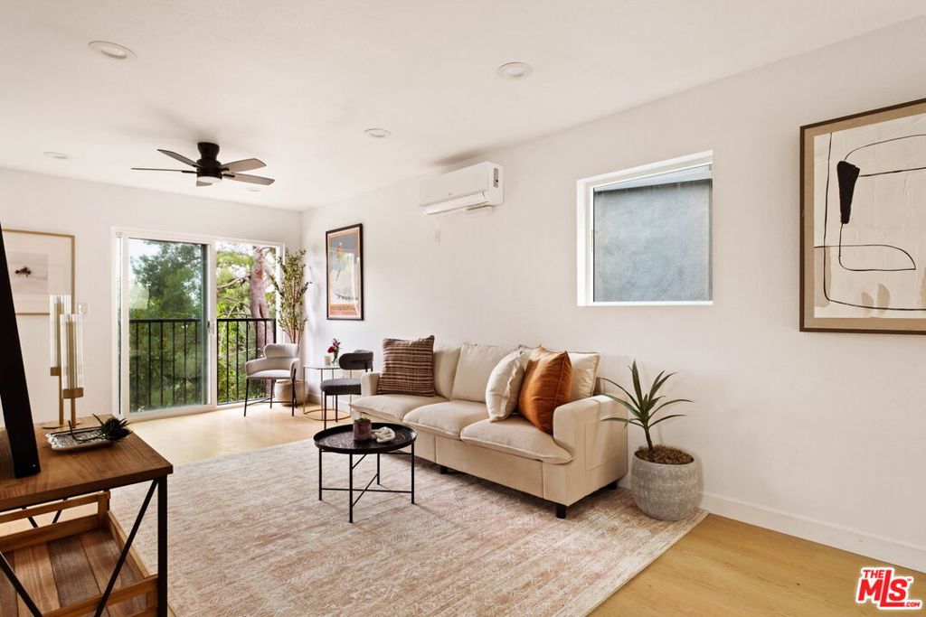 2760 Fyler Place