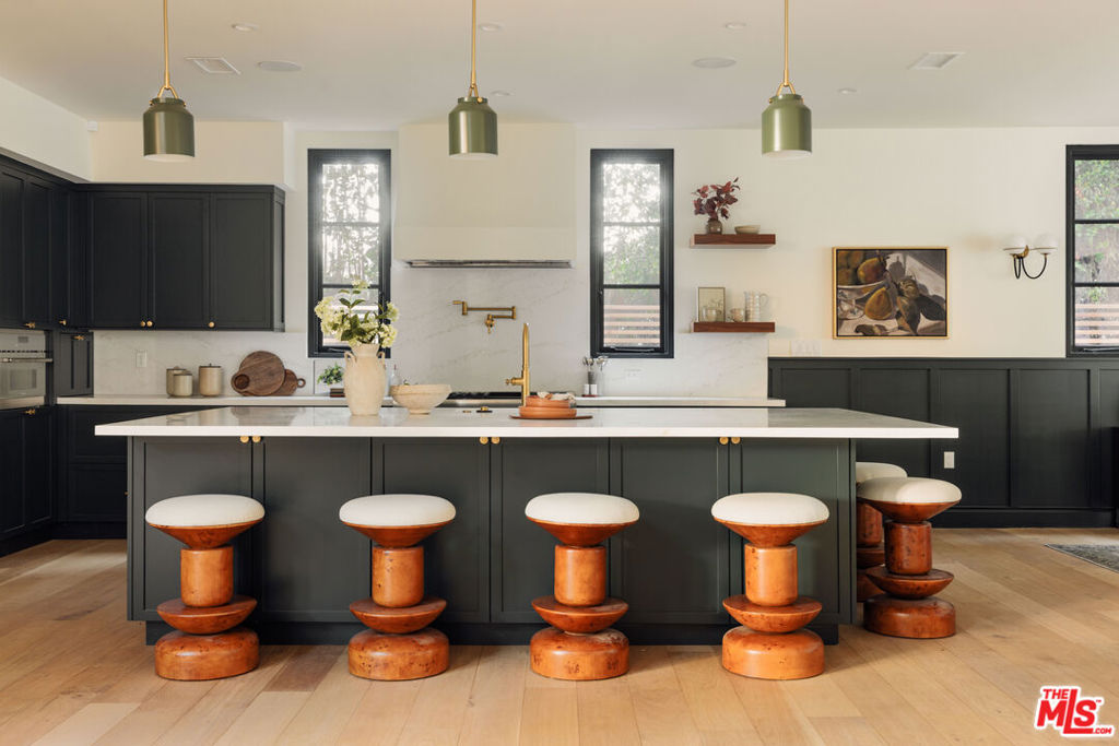 1937 N Beverly Drive