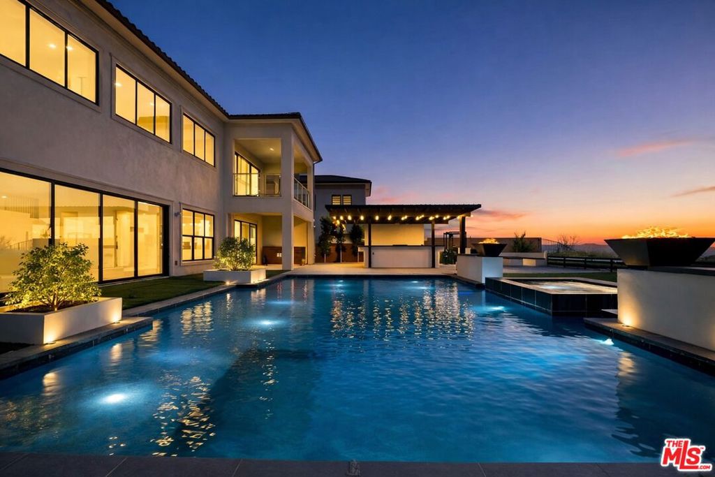 12509 N Saddle Court