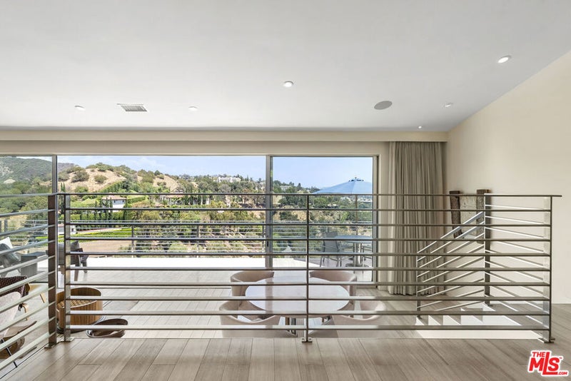 1364 Angelo Drive