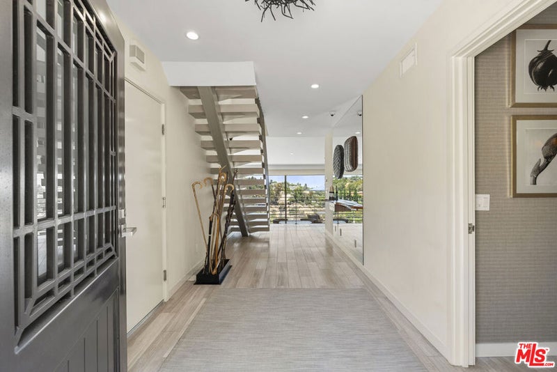 1364 Angelo Drive