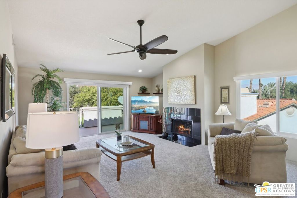 239 E Vista Royale Circle