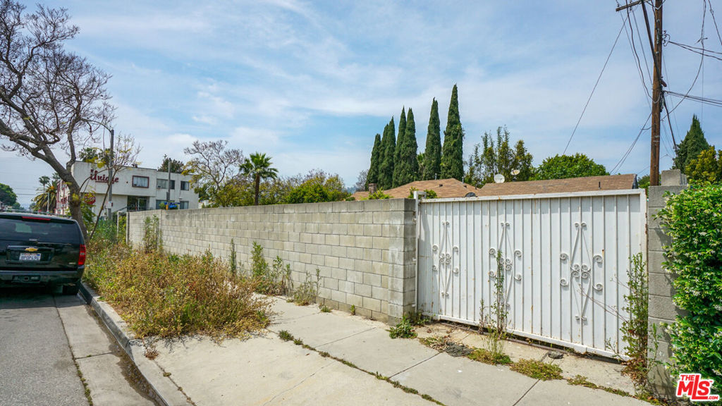 1000 N Gardner Street