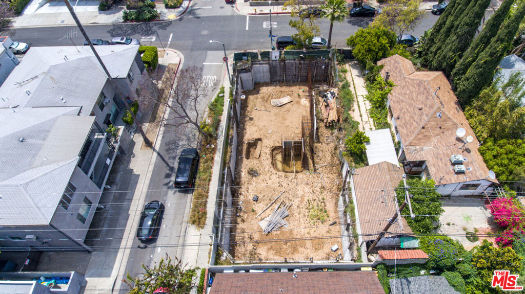 1000 N Gardner Street