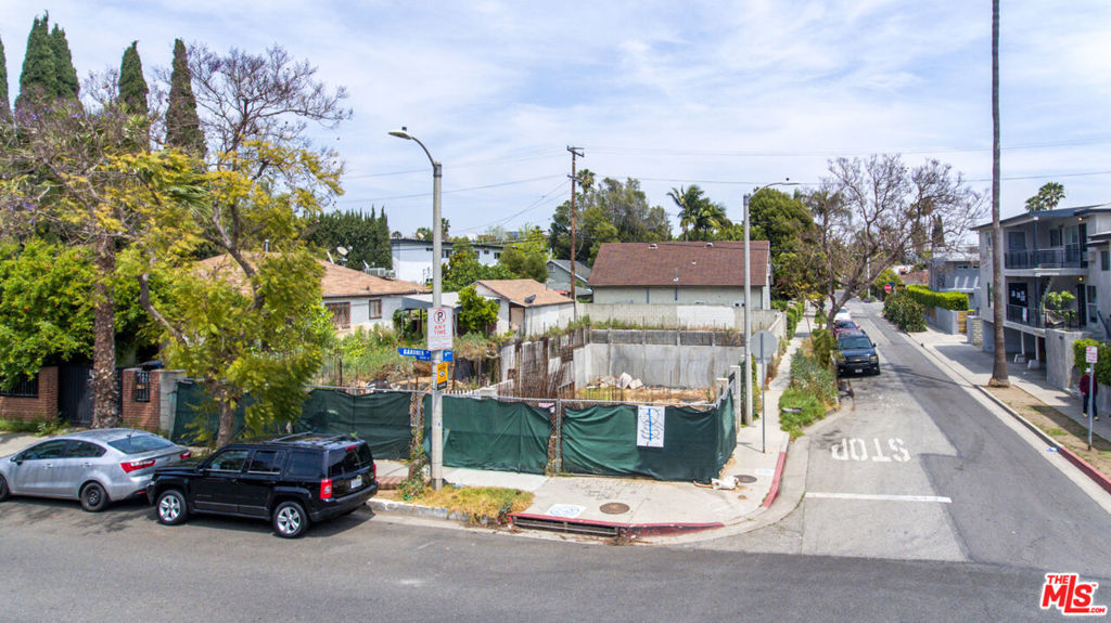 1000 N Gardner Street