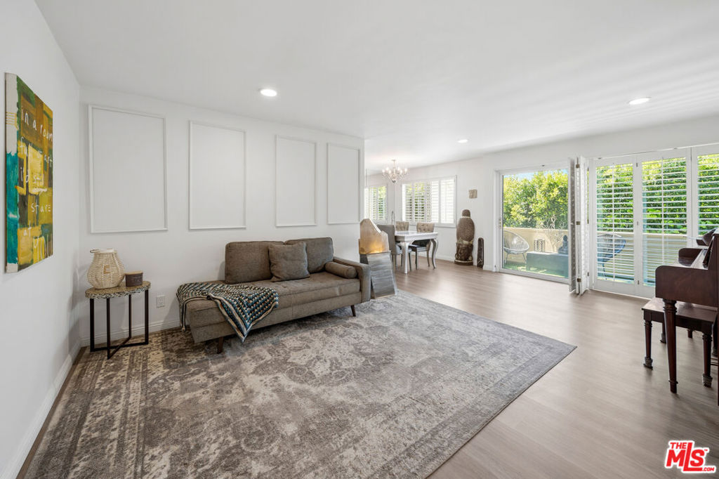 2301 S Beverly Glen Boulevard 105