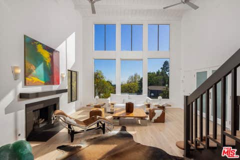 Photo of 6319 Heather Drive, Los Angeles, CA 90068 (MLS # 26852605)