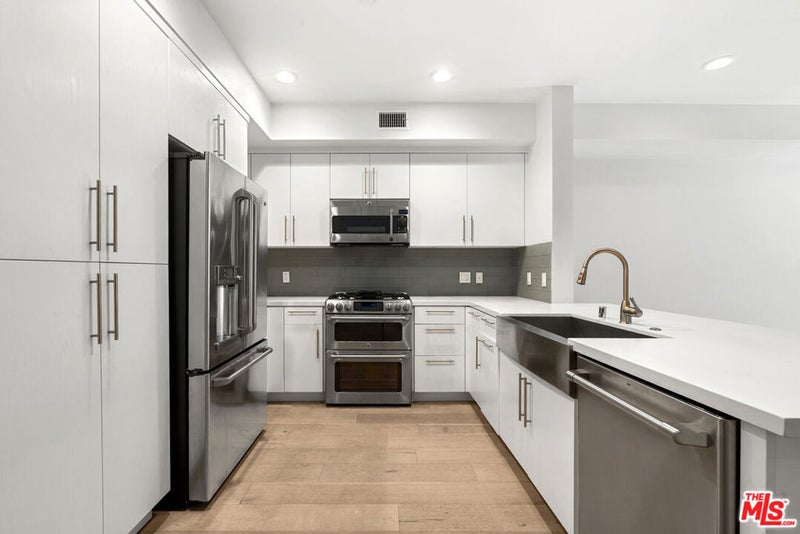 4240 Laurel Canyon Boulevard 105