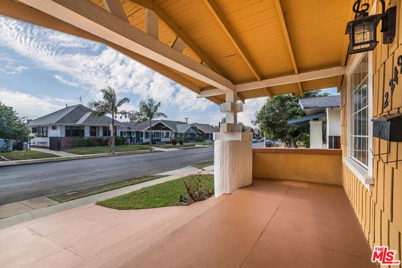 2249 W 29th Street