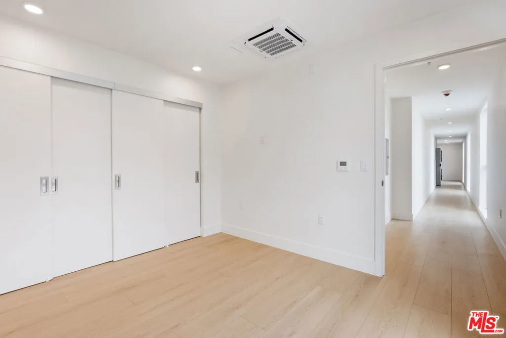 Cypress, California 90630, United States, 1 Bedroom Bedrooms, ,1 BathroomBathrooms,Residential,Active,239293