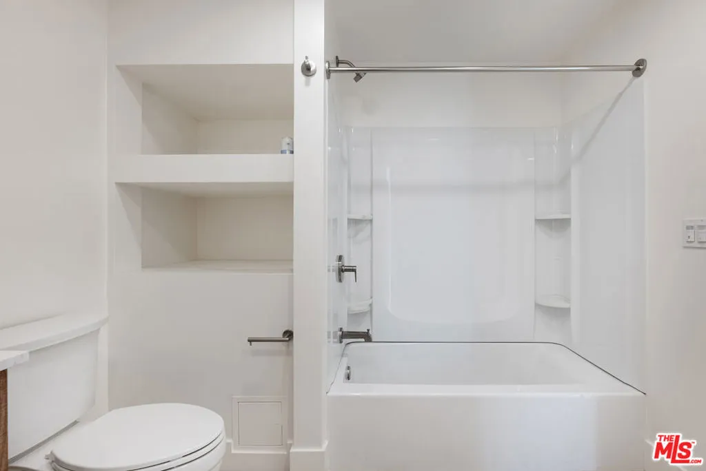 Cypress, California 90630, United States, 1 Bedroom Bedrooms, ,1 BathroomBathrooms,Residential,Active,239293