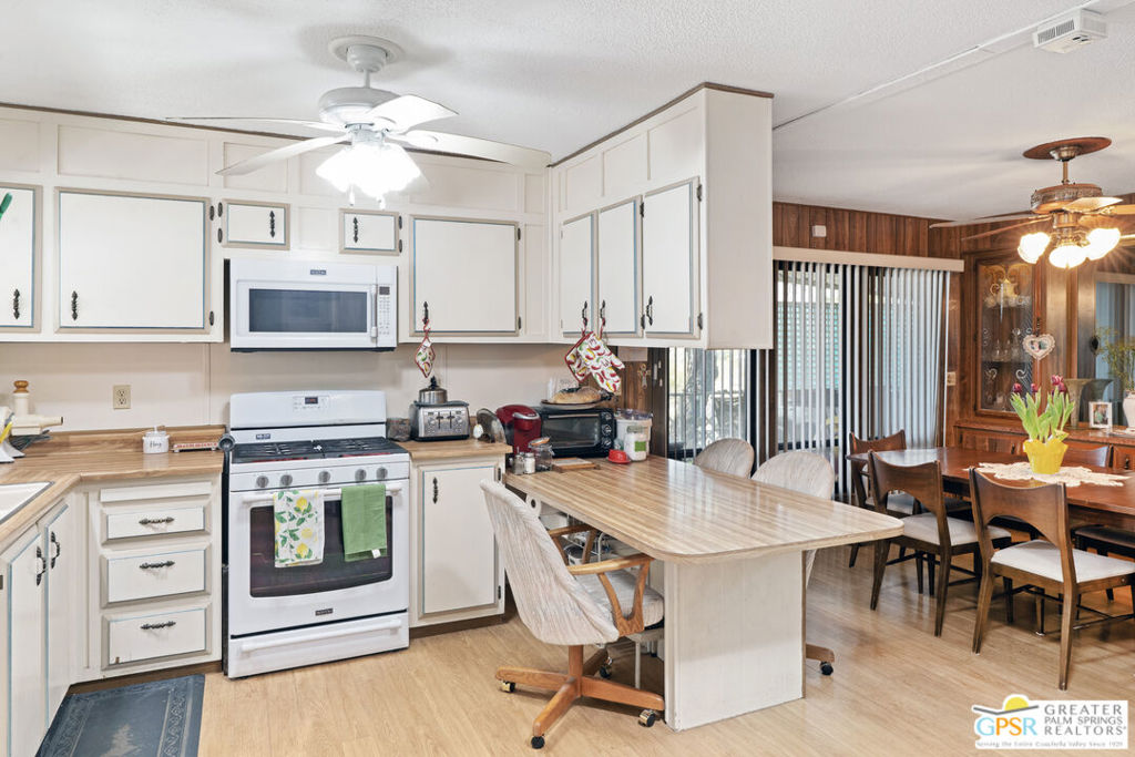 18555 Roberts Road 103