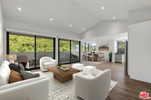 Photo of 153 San Vicente Boulevard #4G, Santa Monica, CA 90402 (MLS # 26917129)