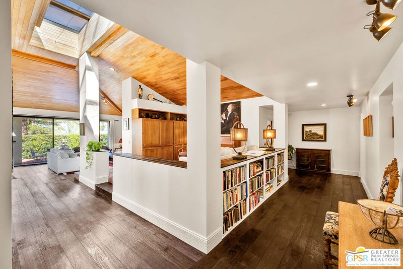5 Vista Loma Drive