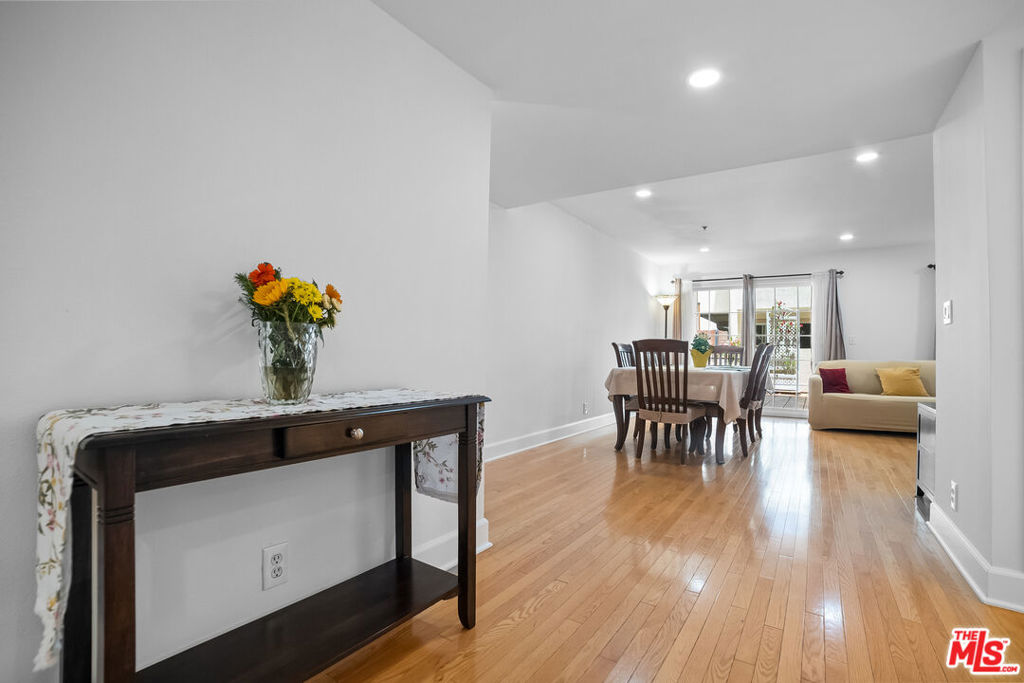 Properties 2 241 Monterey Road B