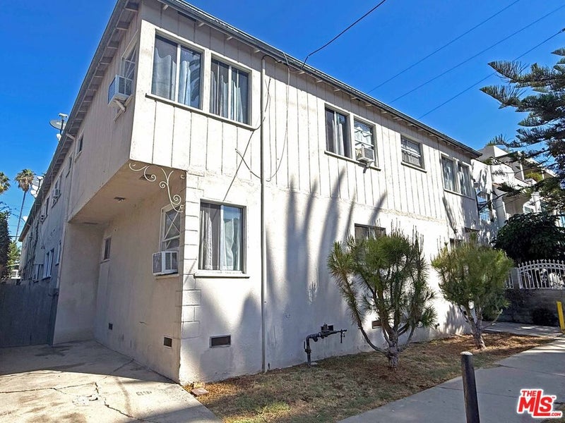 5131 Clinton Street