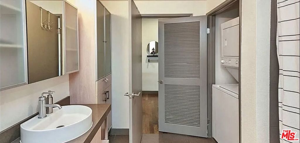 1234 Wilshire Boulevard 415